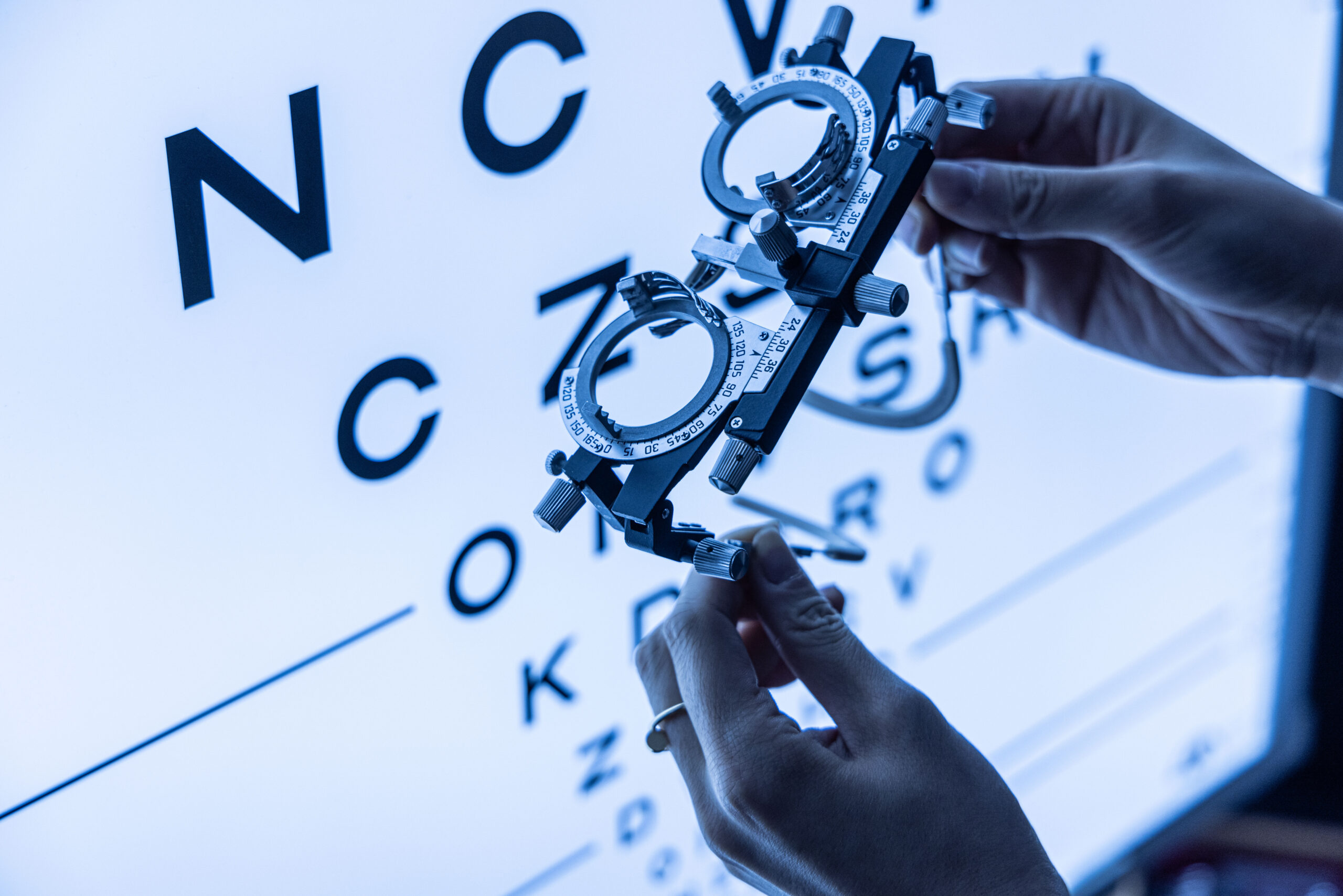 The CUREOS Clinical Trial Management for Ophthalmologists